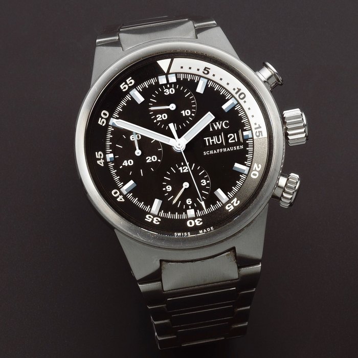 IWC. A stainless steel automatic calendar chronograph bracelet watch Aquatimer, Ref: 3719, Sold July 2007