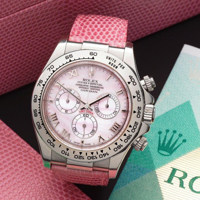 Rolex. An 18K white gold automatic chronograph wristwatch Cosmograph Daytona, Ref: 116519, Sold November 2003