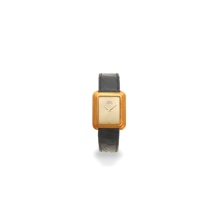 Piaget. An 18K gold quartz rectangular wristwatch Ref: 74101, Circa 1985