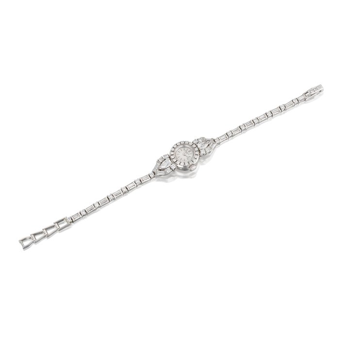 Patek Philippe. A fine platinum and diamond lady's bracelet watchRef:3267/30, Case no. 2609164, Movement no. 980066, circa 1963