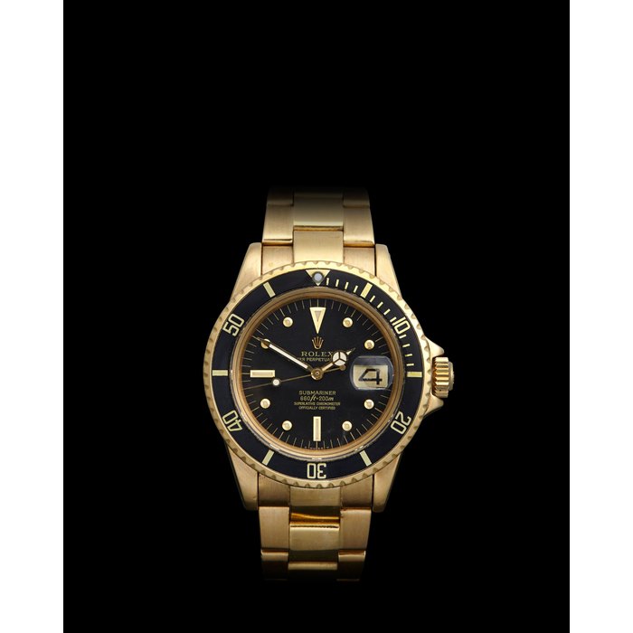 Rolex. A fine 18K gold automatic calendar bracelet watchSubmariner, Ref:1680, Case No.3291007, circa 1972