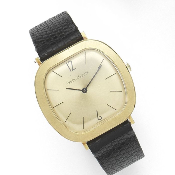 Jaeger-LeCoultre. An 18K gold manual wind cushion form wristwatch Ref:9013, Case No.1246864, Movement No.2047777, Circa 1970