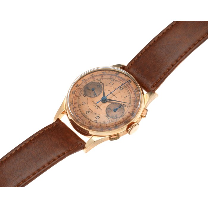 Chronographe Suisse Aureole. An 18K rose gold manual wind chronograph wristwatch Ref. 125