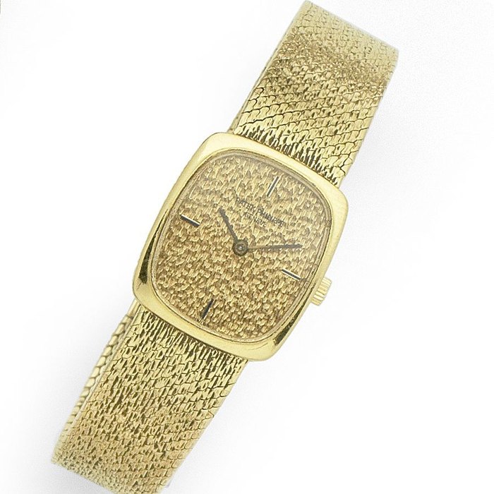 Patek Philippe. A lady's 18K gold manual wind bracelet watch Ref:4107, Case No.2676759, Movement No.1240697, London Import mark for 1969