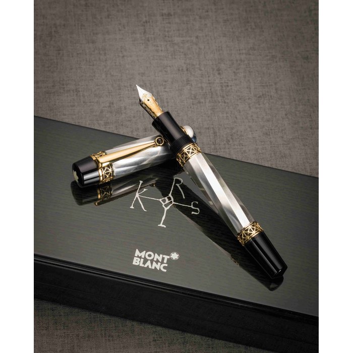 Montblanc. A fine limited edition 2000 Patron of Art Karl der Grosse, Hommage à Charlemagne 4810 fountain pen with box and papers Ref:02770 , No.0818/4810, manufactured in 2000