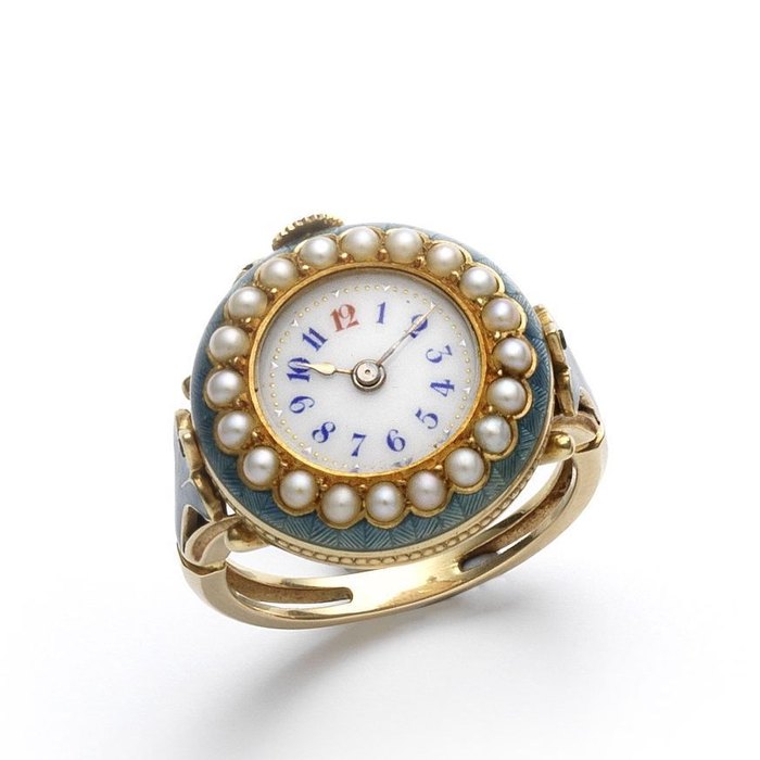 Swiss. An early 19th century gold and enamel keyless wind 'ring watch' Circa 1820