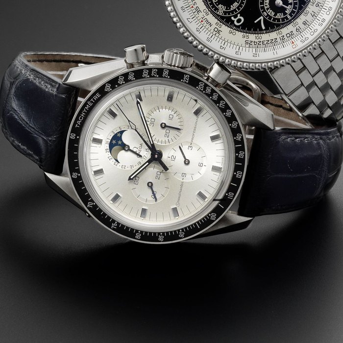 Omega. An 18ct white gold manual wind calendar chronograph wristwatch with moonphase Speedmaster Professional, Ref:145.0055, Movement No.77125532, Circa 2000