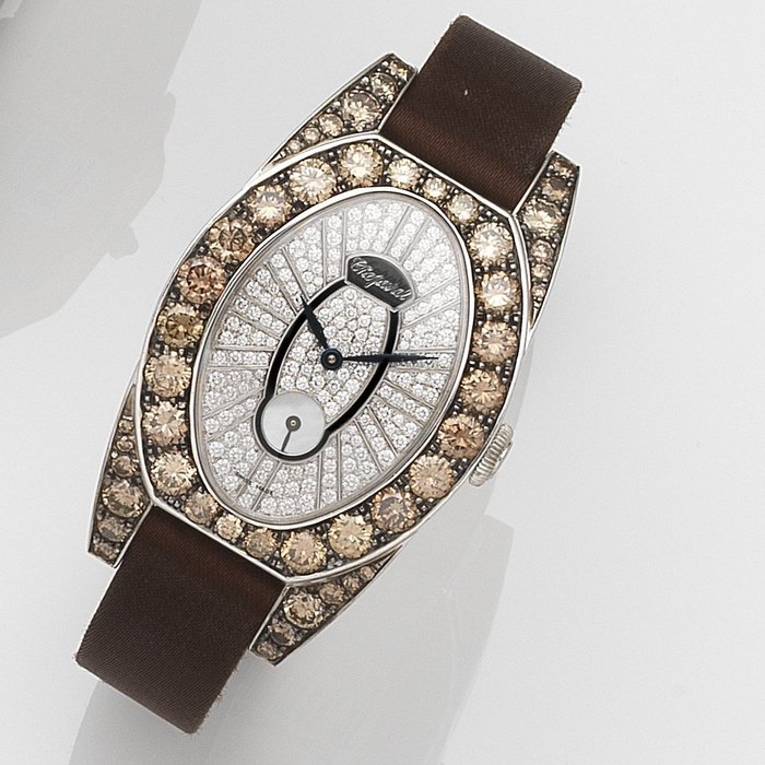 Chopard. An 18ct white gold and diamond set quartz bracelet watch Classique Femme, Ref:13/7001-52, Case No.1057658 5292, Circa 2010