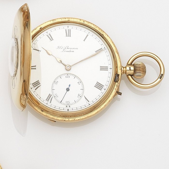 J. W. Benson, Ludgate Hill, London. An 18ct gold keyless wind half hunter pocket watch Case No.7556, Movement No.H7556, London Hallmark for 1919