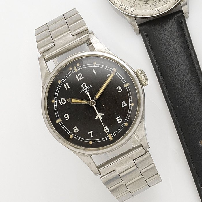 Omega. A stainless steel manual wind military bracelet watch Ref:2777-1 SC, Movement No.12997739, Circa 1950