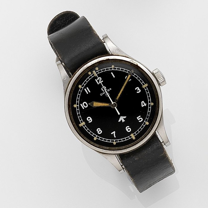 Omega. A stainless steel manual wind military wristwatch Ref:2777-1, Movement No.12804262, Circa 1950