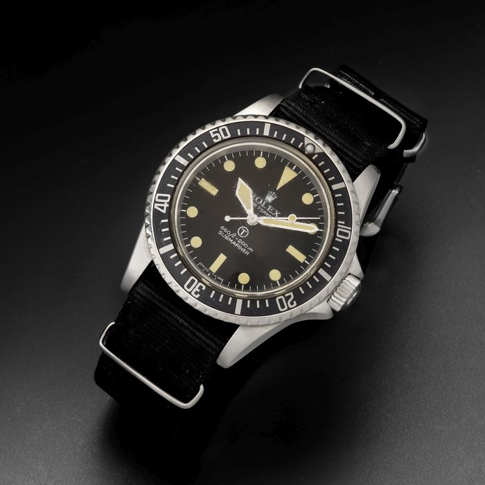 Rolex. A rare stainless steel automatic military issue wristwatch Submariner, Ref:5517/5513, Serial No.521****, Circa 1972