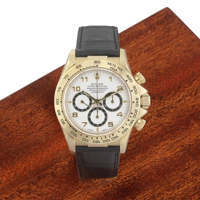 Rolex. A fine 18K gold automatic chronograph wristwatch Daytona Cosmograph, Ref:16518, Serial No.X43****, Movement No.702**, Circa 1991