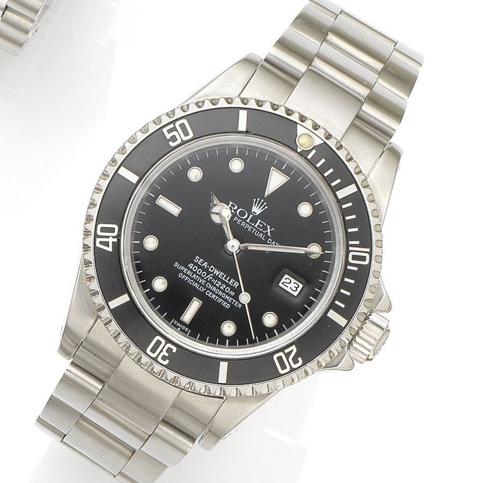 Rolex. A stainless steel automatic calendar bracelet watch Sea-Dweller, Ref:16660, Serial No.829****, Movement No.104****, Circa 1985