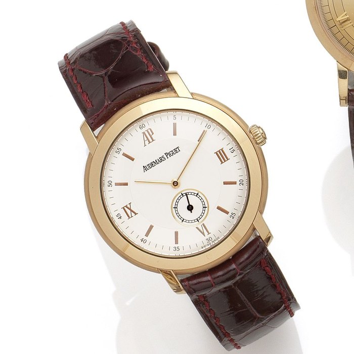 Audemars Piguet. An 18K rose gold manual wind wristwatch Ref:15056OR/O/0067CR/01, Case No.E32934, Movement No.486958, Sold 23rd August 2000