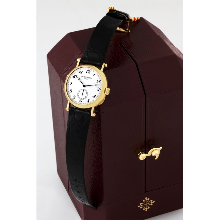 Patek Philippe Patek Philippe Ref Ref 3960, Price & Market Data