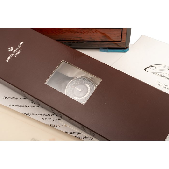Patek Philippe Patek Philippe Ref 5575G 001 · 5575G