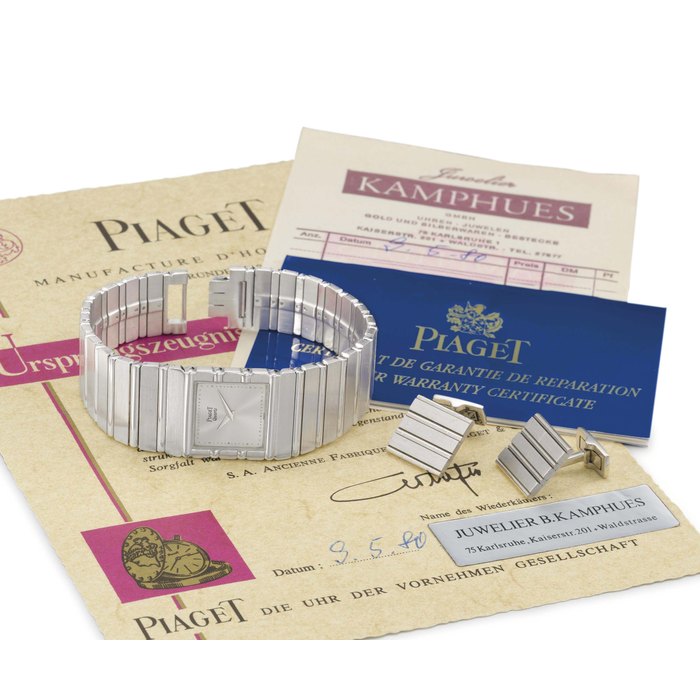 Piaget. An 18K white gold square wristwatch with bracelet and a pair of 18K white gold cufflinks SIGNED PIAGET, QUARTZ, POLO MODEL, BRACELET REF. C 701, MOVEMENT NO. 0500067, CASE NOS. 7131 AND 342'805, MANUFACTURED IN 1979