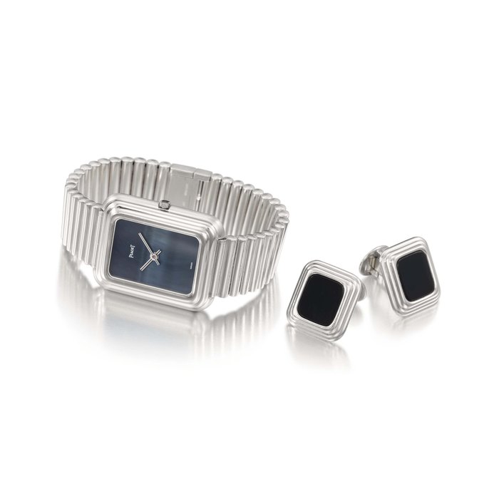 Piaget. A fine 18K white gold rectangular wristwatch with hardstone dial, asscociated bracelet and matching associated hardstone cufflinks SIGNED PIAGET, QUARTZ, MOVEMENT NOS. 721'659, 00005678 AND 105, CASE NOS. 14'101 AND 270'216, MANUFACTURED IN 1976