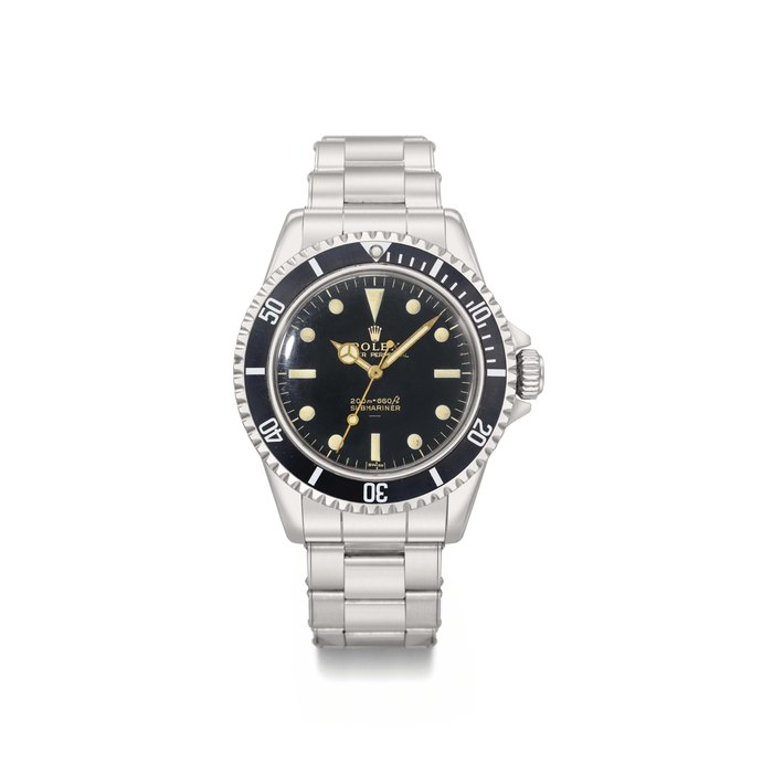 Rolex. A very rare stainless steel automatic wristwatch with sweep centre seconds, underline black lacquer dial, pointed crown guards and expandable bracelet SIGNED ROLEX, OYSTER PERPETUAL, 200M=660FT, SUBMARINER, REF. 5513, CASE NO. 1'011'653, MANUFACTURED IN 1964