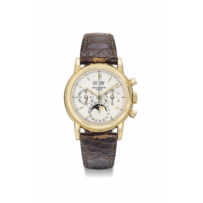 Patek Philippe. An attractive and rare 18k gold perpetual calendar chronograph wristwatch with moon phases, original certificate, second case back and box SIGNED PATEK PHILIPPE, GENEVE, RETAILED BY ASTRUA, REF. 3970E, MOVEMENT NO. 876'490, CASE NO. 2'928'200, MANUFACTURED IN 1993