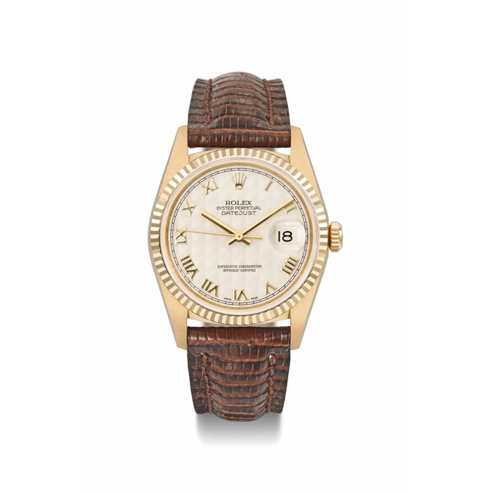 Rolex. A fine and attractive 18K gold automatic wristwatch with sweep centre seconds, date, bracelet and textured dial SIGNED ROLEX, OYSTER PERPETUAL, DATEJUST, REF. 16238, CASE NO. W254131, CIRCA 1995
