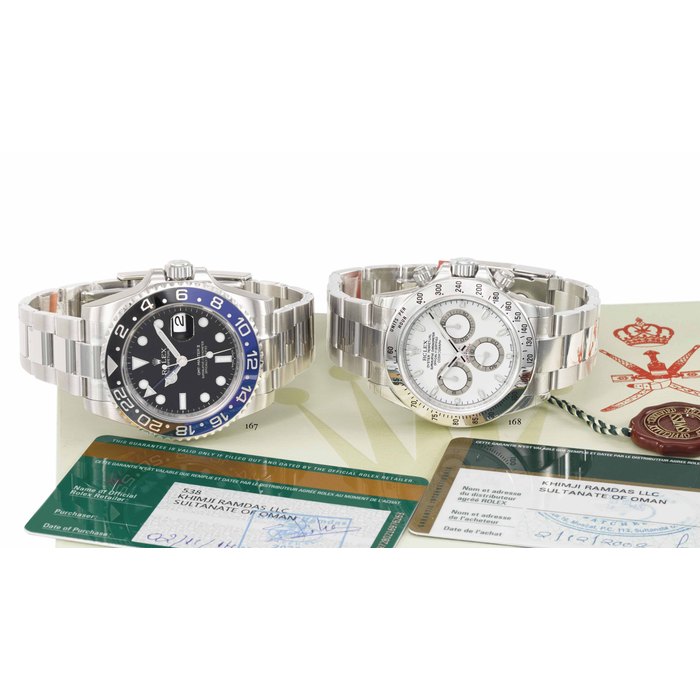 Rolex. A fine and very rare stainless steel automatic chronograph wristwatch with bracelet, Guarantee, sales tag and box, made for the Sultanate of Oman SIGNED ROLEX, OYSTER PERPETUAL, COSMOGRAPH, DAYTONA, REF. 116520, CASE NO. M623071, CIRCA 2008