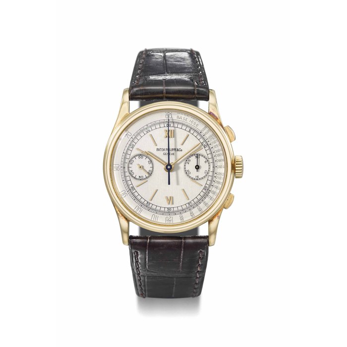 Patek Philippe. An extremely attractive and very rare 18K gold chronograph wristwatch with silvered dial and box Signed Patek Philippe & Co, Genève, ref. 530, movement no. 863'765, case no. 509'687, manufactured in 1945