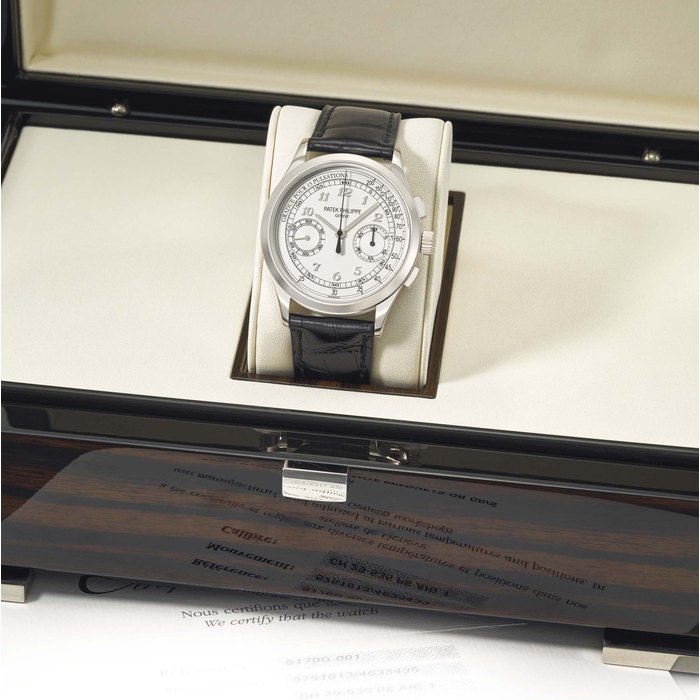 Patek Philippe. A large and fine 18K white gold chronograph wristwatch with pulsation scale, original certificate and box Signed Patek Philippe, Geneve, ref. 5170G, movement no. 5'751’813, case no. 4’638’435, circa 2013