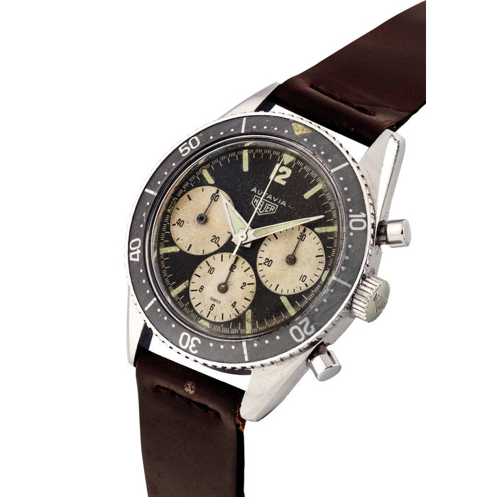 HEUER. AN EXTREMELY RARE STAINLESS STEEL CHRONOGRAPH WRISTWATCH SIGNED HEUER, AUTAVIA, FIRST EXECUTION MODEL, REF. 2446, CASE NO. 49’430, MOVEMENT NO. 457’044, CIRCA 1962
