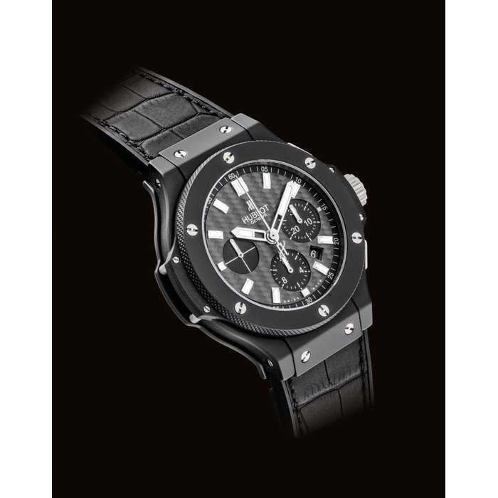 HUBLOT. A FINE BLACK CERAMIC AND TITANIUM AUTOMATIC CHRONOGRAPH WRISTWATCH WITH DATE AND CARBON FIBRE DIAL SIGNED HUBLOT, GENEVE, BIG BANG MODEL, REF. 310.CI.1770.GR, CASE NO. 941'885, CIRCA 2014