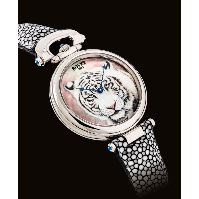 BOVET. A FINE AND UNIQUE 18K WHITE GOLD AUTOMATIC WRISTWATCH WITH HAND-PAINTED MOTHER-OF-PEARL DIAL SIGNED BOVET, WHITE SIBERIAN TIGER, REF. D842, CASE NO. 008'477, CIRCA 2005