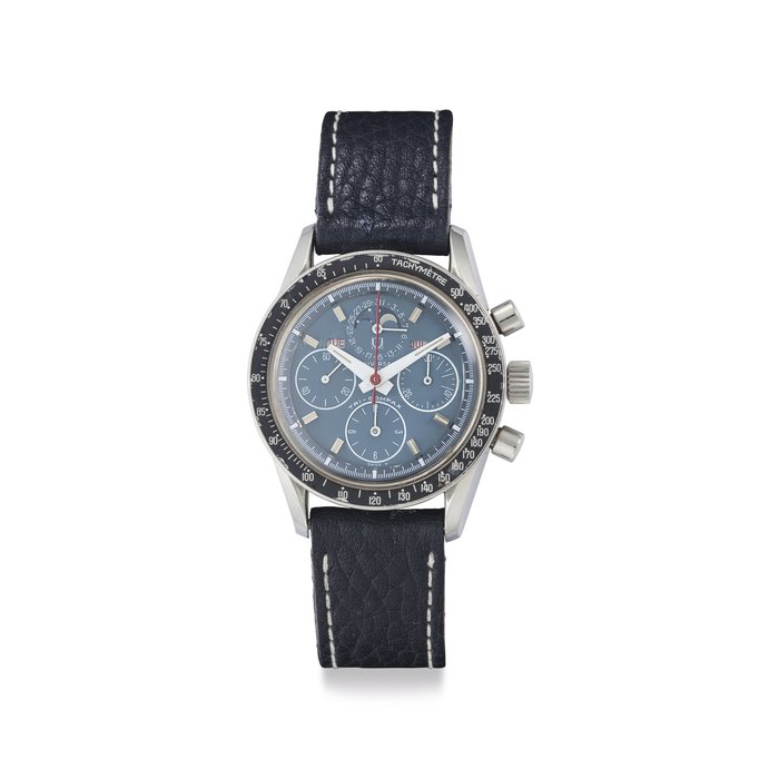 Universal. A Fine Stainless Steel Triple Calendar Chronograph Wristwatch with Blue Dial and Moon Phases Signed Universal, Genève, Tri-Compax, Case No. 881'101/04, Serial No. 2'684'949, Manufactured in 1968