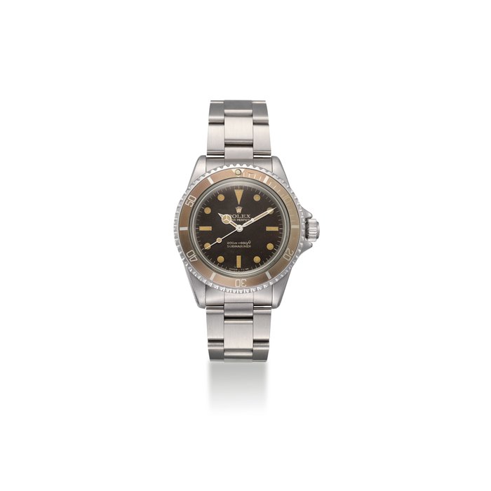 ROLEX. A FINE AND VERY RARE STAINLESS STEEL AUTOMATIC WRISTWATCH WITH SWEEP CENTRE SECONDS, STARDUST DIAL AND BRACELET SIGNED ROLEX, OYSTER PERPETUAL, 200M=600FT, SUBMARINER, REF. 5513, CASE NO. 1’293’711, CIRCA 1966