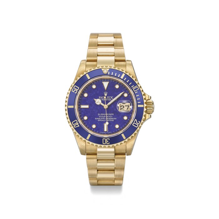 ROLEX. A VERY RARE AND FINE 18K GOLD AUTOMATIC WRISTWATCH WITH LAPIS LAZULI DIAL, DATE, SWEEP CENTRE SECONDS, BRACELET, ADDITIONAL ROLEX PEN WITH BASE, ORIGINAL GUARANTEE AND BOX SIGNED ROLEX, OYSTER PERPETUAL DATE, SUBMARINER, 1000FT=300M, REF. 16618, CASE NO. N337151, CIRCA 1992