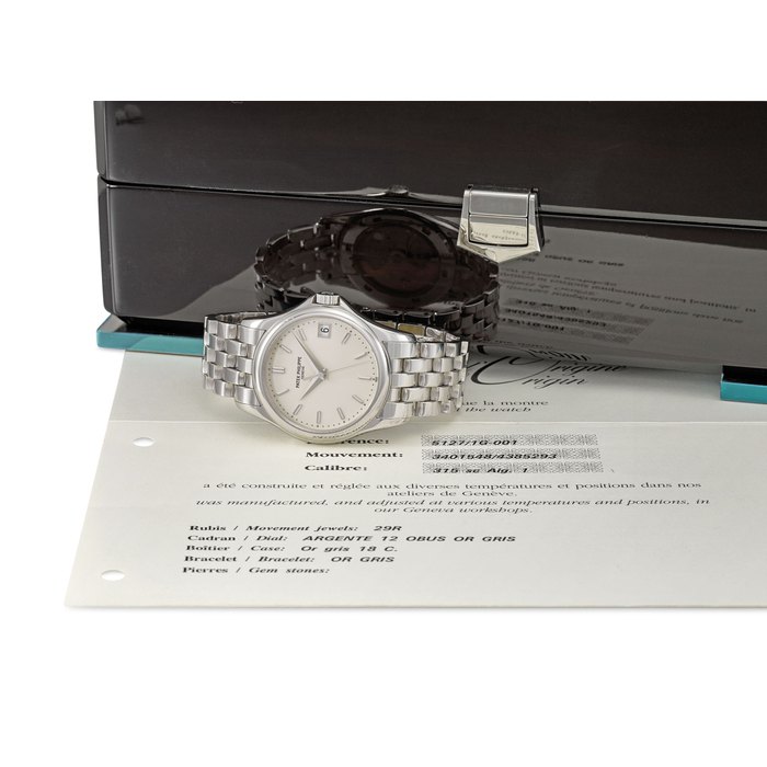 PATEK PHILIPPE. A FINE 18K WHITE GOLD AUTOMATIC WRISTWATCH WITH SWEEP CENTRE SECONDS, BRACELET, ORIGINAL CERTIFICATE AND BOX Signed Patek Philippe, Genève, Calatrava model, ref. 5127/1G-001, movement no. 3’401’548, case no. 4’385’293, circa 2007