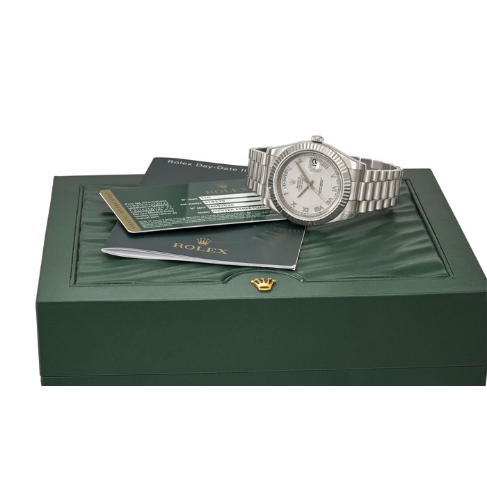 ROLEX. A FINE 18K WHITE GOLD AUTOMATIC WRISTWATCH WITH SWEEP CENTRE SECONDS, DAY, DATE, BRACELET, ORIGINAL GUARANTEE AND BOX Signed Rolex, Oyster Perpetual, Day-Date, Ref. 218239, Case No. M692526, Circa 2007