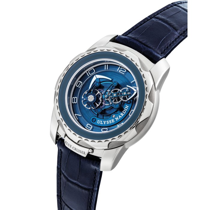 ULYSSE NARDIN. A VERY FINE AND UNUSUAL 18K WHITE GOLD CARROUSEL TOURBILLON WRISTWATCH WITH DUAL DIRECT ESCAPEMENT SIGNED ULYSSE NARDIN, FREAK BLUE CRUISER MODEL, REF. 2050-131, CASE NO. 154, CIRCA 2018