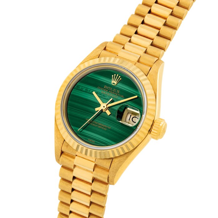 ROLEX. A LADY’S FINE AND RARE 18K GOLD AUTOMATIC WRISTWATCH WITH SWEEP CENTRE SECONDS, DATE, BRACELET AND MALACHITE DIAL SIGNED ROLEX, OYSTER PERPETUAL, DATEJUST MODEL, REF. 69178, CASE NO. L842686, CIRCA 1991