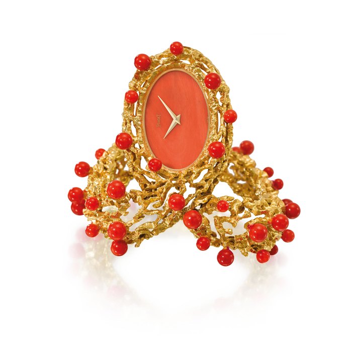 Piaget. A very rare and extremely elegant 18K gold and coral textured and sculptural bracelet watch Signed Piaget, ref. 9850 D 730, movement no. 700'2751, case no. 1'912'57, manufactured in 1970