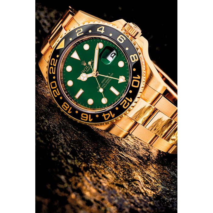 ROLEX. AN 18K GOLD AUTOMATIC DUAL TIME WRISTWATCH WITH SWEEP CENTRE SECONDS, DATE AND BRACELET GMT-MASTER II MODEL, REF. 116718, CIRCA 2005