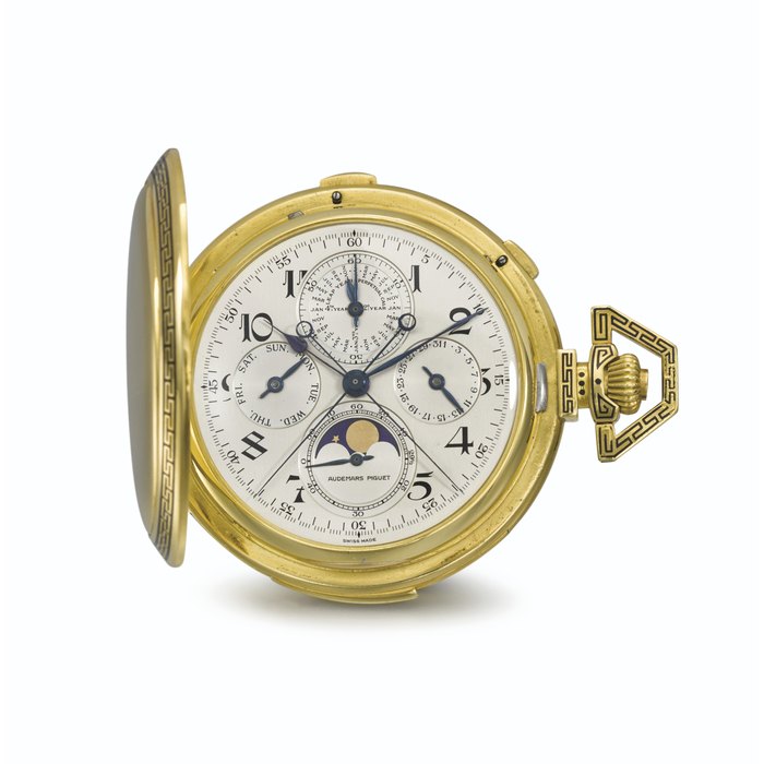 AUDEMARS PIGUET MADE FOR E. GUBELIN LUCERNE. AN EXTREMELY FINE AND VERY RARE 18K GOLD AND ENAMEL HUNTER CASE MINUTE REPEATING PERPETUAL CALENDAR SPLIT SECOND CHRONOGRAPH KEYLESS LEVER WATCH WITH 60 MINUTE COUNTER AND MOON PHASES SIGNED E. GUBELIN, LUCERN, NO 11'722, CIRCA 1920
