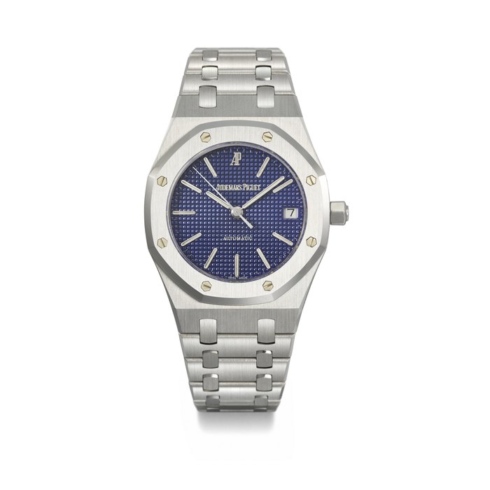 AUDEMARS PIGUET. A HIGHLY ATTRACTIVE AND RARE STAINLESS STEEL AUTOMATIC WRISTWATCH WITH SWEEP CENTRE SECONDS, DATE, 'KLEIN' DIAL, CERTIFICATE OF ORIGIN AND BOX SIGNED AUDEMARS PIGUET, ROYAL OAK MODEL, REF. 14790ST, CASE NO. E3501, CIRCA 2001