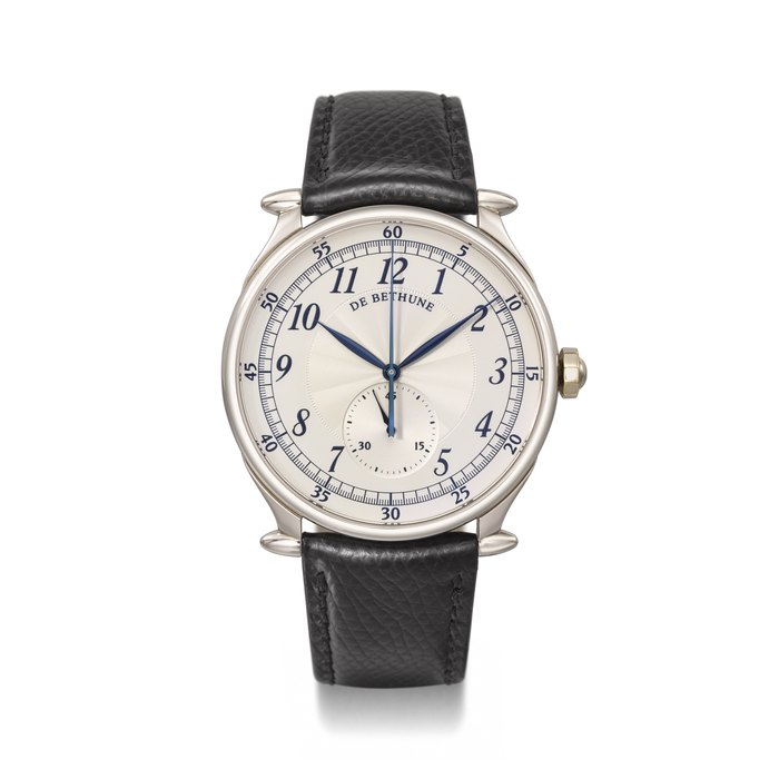 DE BETHUNE. AN ATTRACTIVE 18K WHITE GOLD SINGLE BUTTON CHRONOGRAPH WRISTWATCH SIGNED DE BETHUNE, REF. DB8W, NO. 014, CIRCA 2008