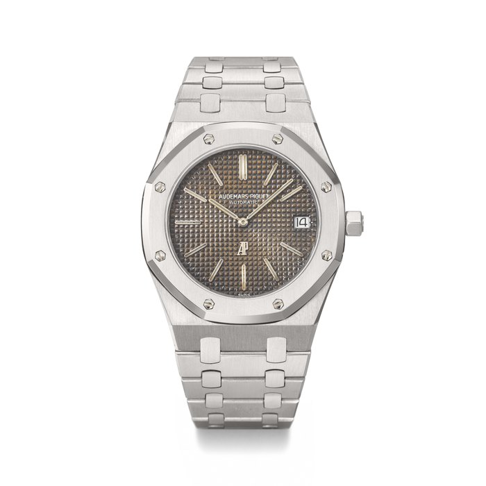AUDEMARS PIGUET. A RARE AND HIGHLY ATTRACTIVE STAINLESS STEEL AUTOMATIC WRISTWATCH WITH DATE, TROPICAL DIAL AND BRACELET SIGNED AUDEMARS PIGUET, ROYAL OAK 'A SERIES' MODEL, REF. 5402ST, NO. A 336, CIRCA 1974