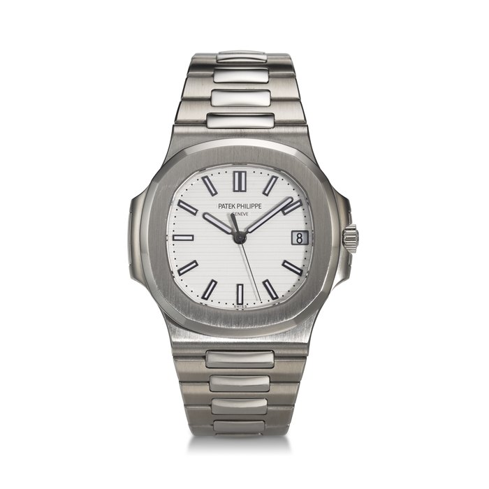 PATEK PHILIPPE, REF. 5711/1A-011, NAUTILUS, A FINE STEEL BRACELET WATCH WITH DATE AND WHITE DIAL