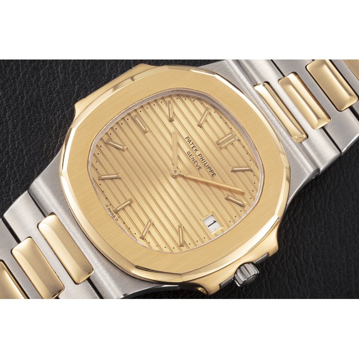 PATEK PHILIPPE, NAUTILUS REF. 3700/11, A STEEL & GOLD AUTOMATIC WRISTWATCH CASE NUMBER: 559'181, MOVEMENT NUMBER: 1'310'201