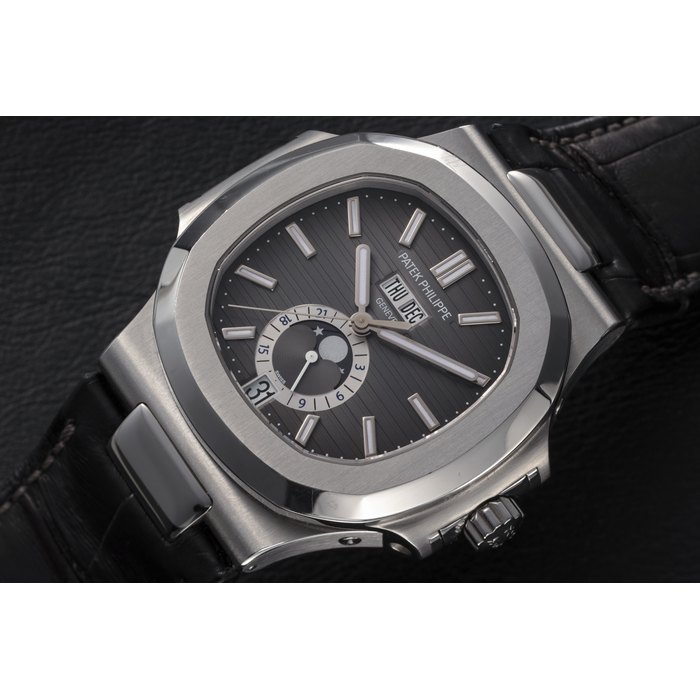 PATEK PHILIPPE, NAUTILUS REF. 5726A, A STEEL ANNUAL CALENDAR WRISTWATCH CASE NUMBER: 4’745’116, MOVEMENT NUMBER: 5’555’941