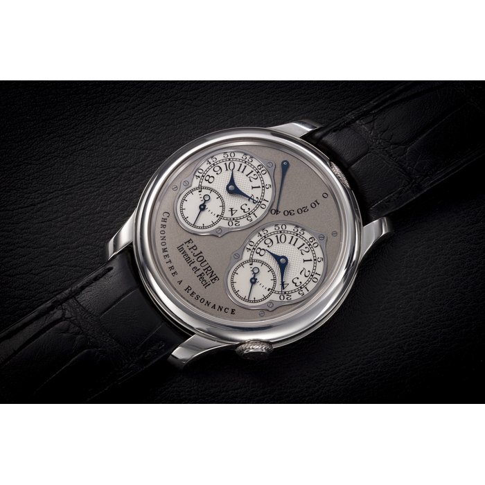 F.P. JOURNE, CHRONOMÈTRE A RESONANCE, A FINE PLATINUM DUAL TIME CHRONOMETER WRISTWATCH CASE NUMBER: 293-RN
