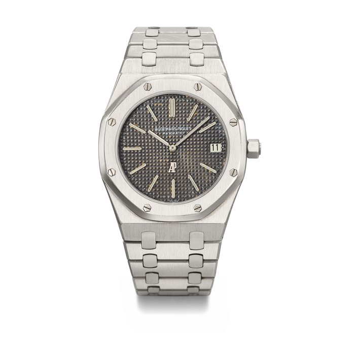 AUDEMARS PIGUET. A RARE AND HIGHLY ATTRACTIVE STAINLESS STEEL AUTOMATIC WRISTWATCH WITH DATE, TROPICAL DIAL AND BRACELET SIGNED AUDEMARS PIGUET, ROYAL OAK 'A SERIES' MODEL, REF. 5402ST, NO. A 710, CIRCA 1974